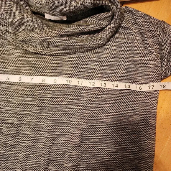 Talbots gray pull over cowl neck sweater size SP - Picture 8 of 9